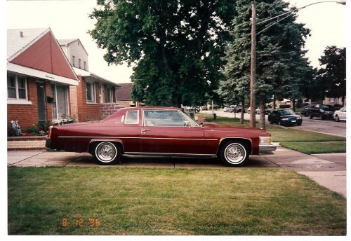 Cadillac DeVille 1977