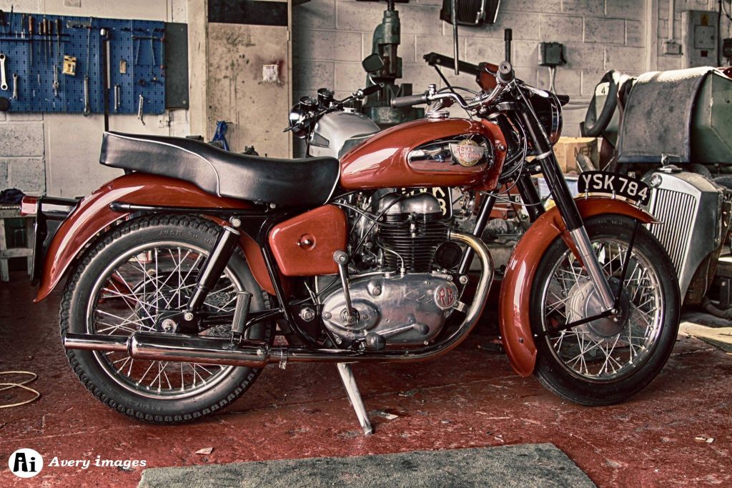 1959 royal 250 cc Nous vous attendons! au Mensuel motos anciennes Sélestat Dernier dimanche (67) Quai de l'Ill Agenda d'événements auto moto de Daniela DAUDE artiste univers automobile