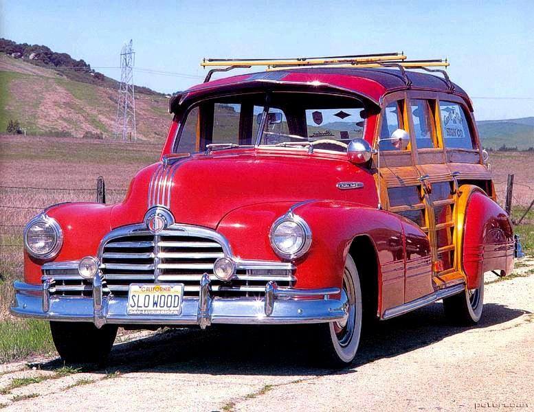 Pontiac Deluxe Streamliner Station Wagon 1946 RDV voitures américaines anciennes CHATILLON LA BORDE 3e dimanche de septembre, dans le parc du château particulier SWATANA concert pin-up camp militaire.