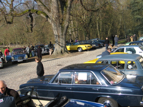 Rencontre mensuel au château de Grouchy OSNY1 photo du blog La Citroën SM....une passio