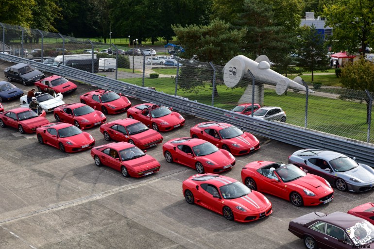 Autodrome Italian Meeting MONTLHERY A ne pas manquer pour découvrir,rouler...toutes les marques sont présentent Ferrari,Fiat, Maserati,Alfa, Ducati... Agenda événements auto moto de Daniela DAUDE artiste mobilier avec pièces auto moto