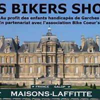 Détail de l'US Bikers Show Maisons Laffitte 1er novembre baptême Harley Davidson. Au profit des Enfants handicapés de Garches. Agenda événements auto moto Daniela DAUDE artiste Mobilier avec pièces auto moto