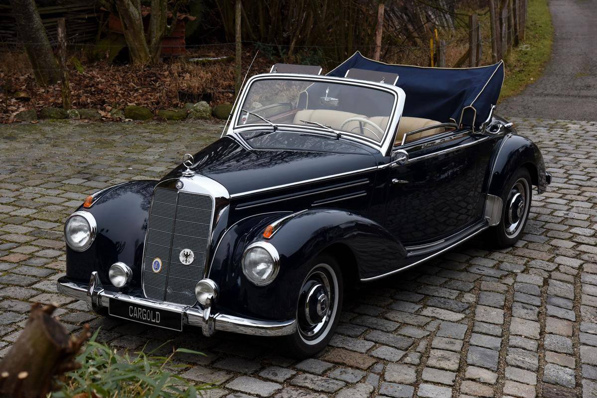 Mercedes-Benz 220A 220 A Cabriolet 1952 Fête des semailles autos motos anciennes ARUDY 3e dimanche octobre Agenda événements autos motos de Daniela DAUDE artiste ART automobile